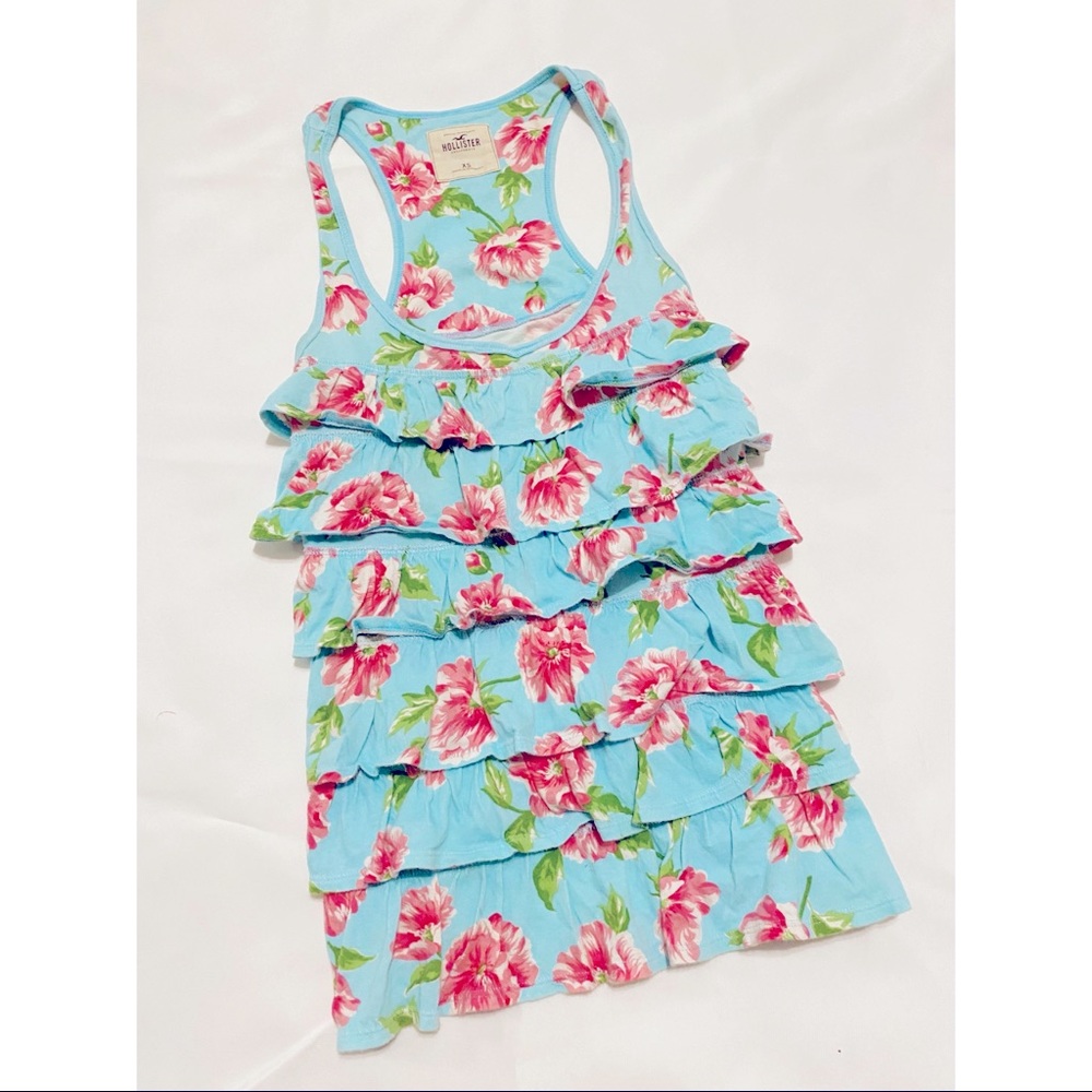 XS multi color Hollister tank.